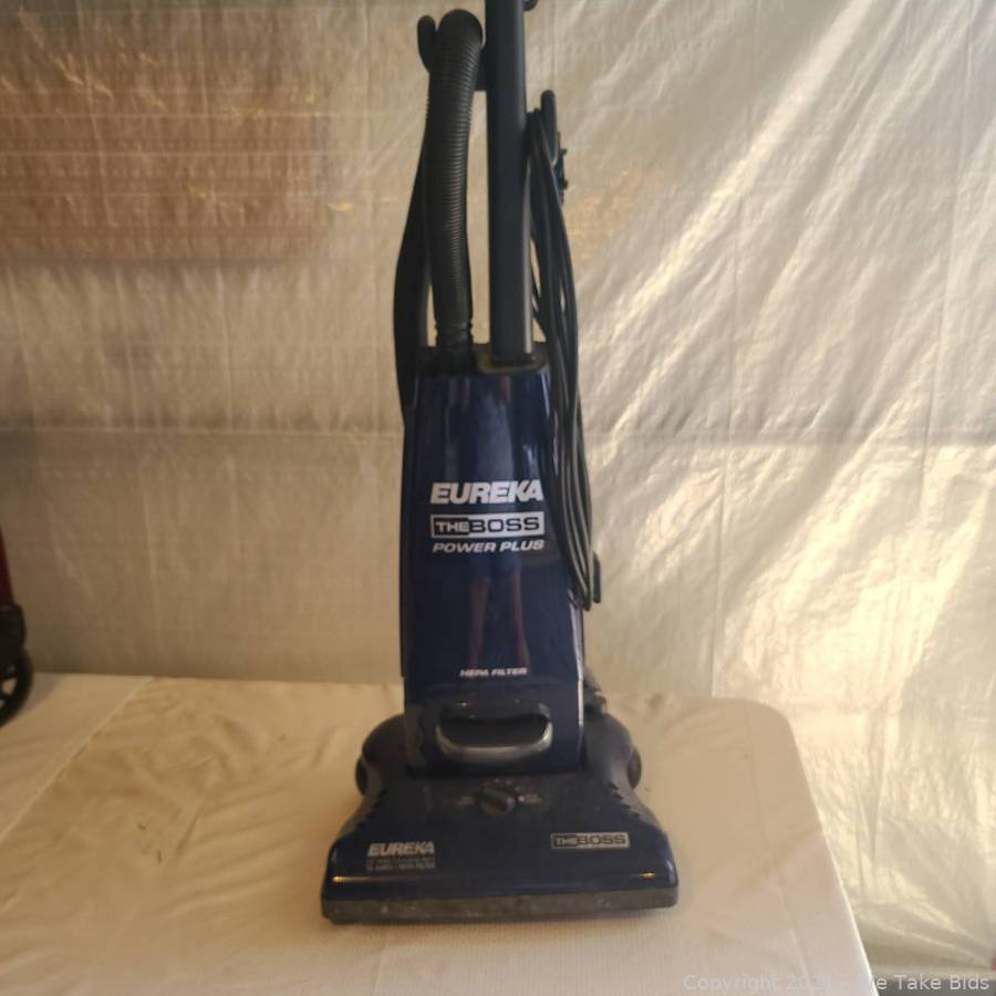 Robot vacuum cleaner, Black + Decker RVA420BP - PS Auction - We value the  future - Largest in net auctions